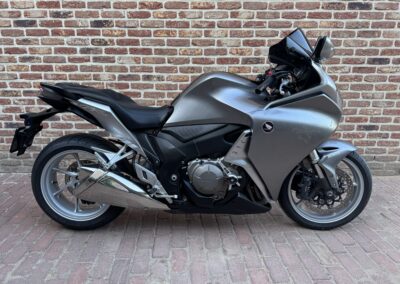 Honda VFR1200F 2010  €5450