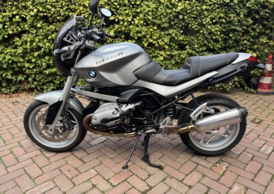 KOMT BINNEN: BMW r1200r 2006 €5250