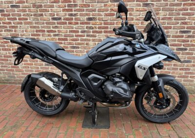 VERKOCHT BMW R1300gs triple black 2024 bomvol €22450