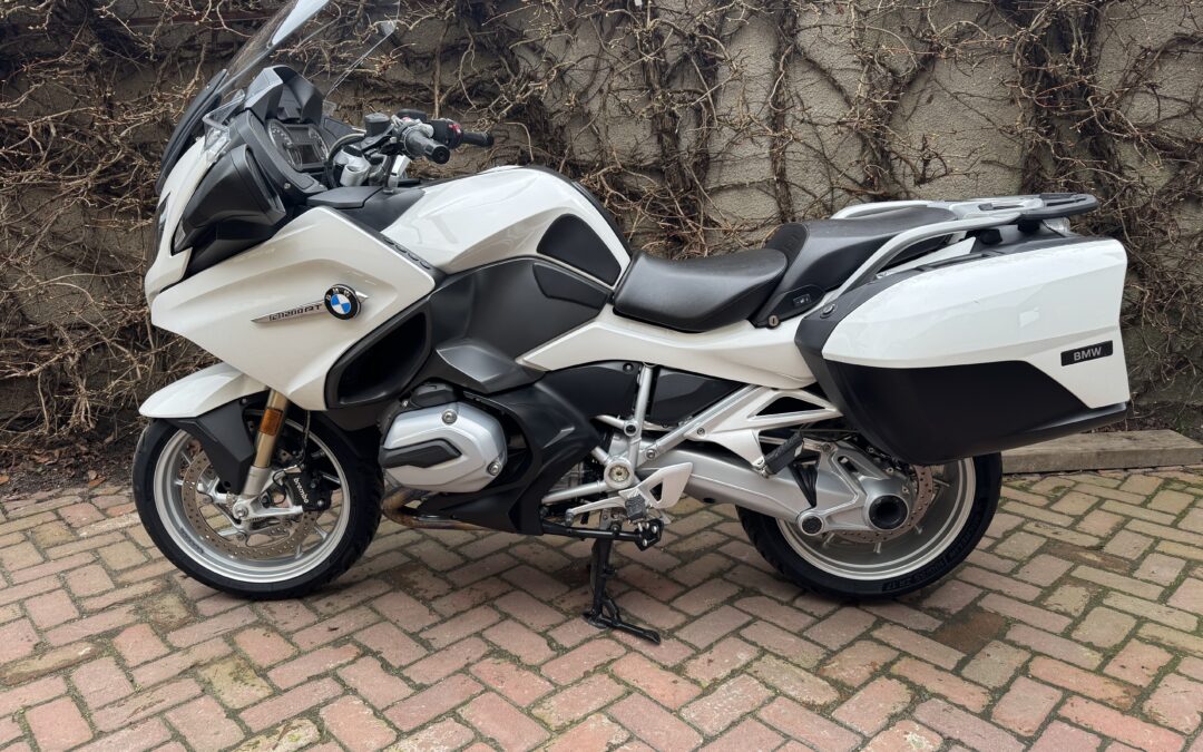 Nieuw binnen: BMW  R1200rt lc 2018 €13950
