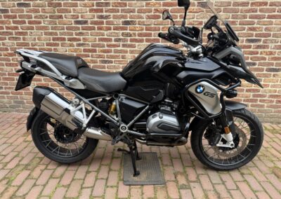 VERKOCHT BMW R1200gs lc Triple Black 2016 €11250