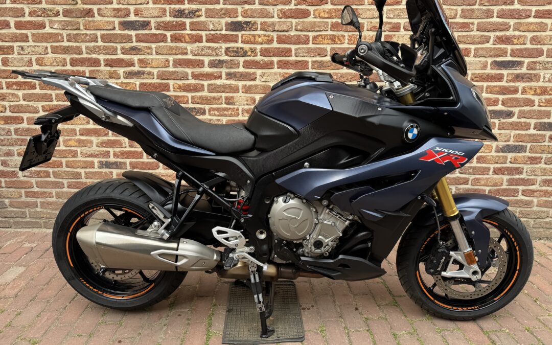 BMW S1000XR 2017 € 10250